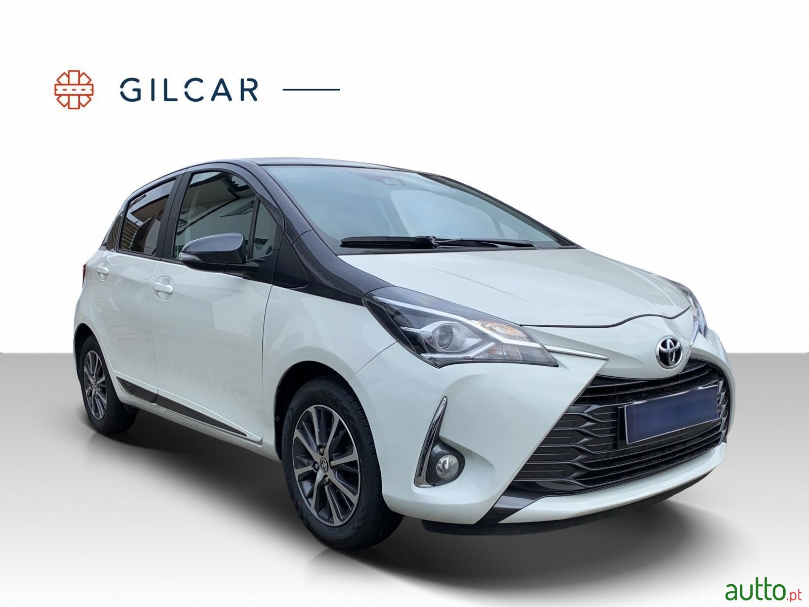 2020' Toyota Yaris photo #2
