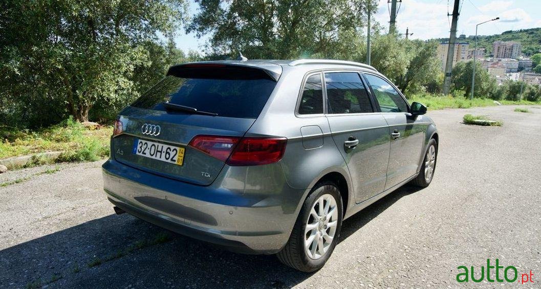 2014' Audi A3 Sportback photo #1