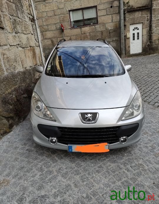 2006' Peugeot 307 Break photo #1