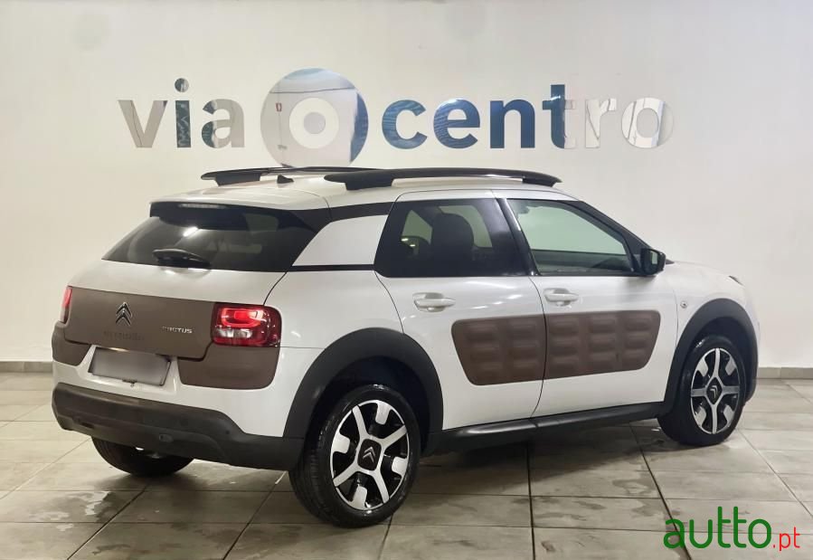 2014' Citroen C4 Cactus photo #4
