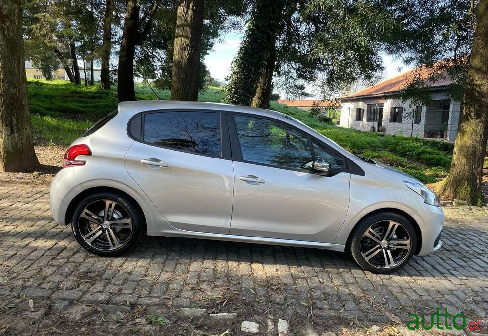 2018' Peugeot 208 photo #4