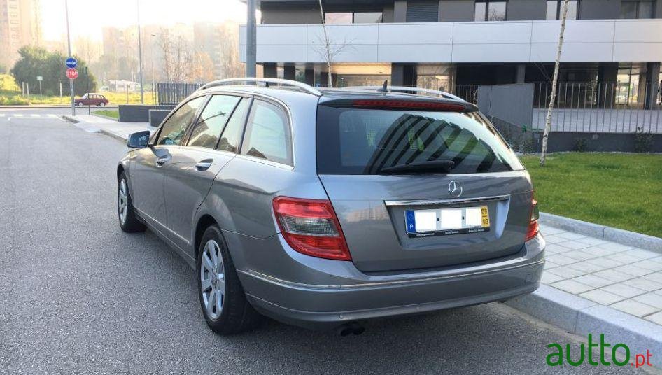 2009' Mercedes-Benz C-200 photo #4