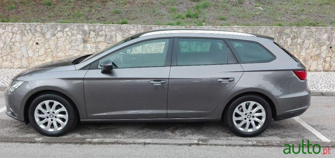 2014' SEAT Leon photo #2