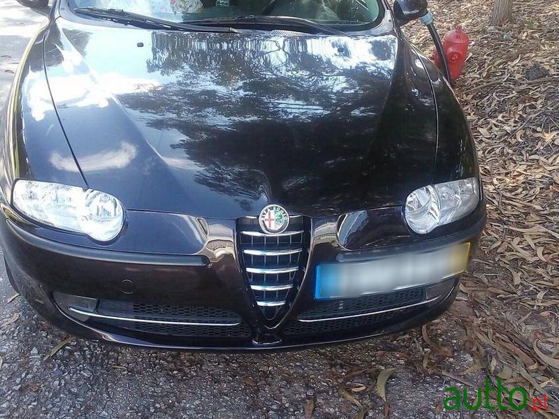 2002' Alfa Romeo 147 photo #1
