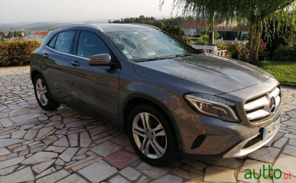2014' Mercedes-Benz Gla-200 photo #3