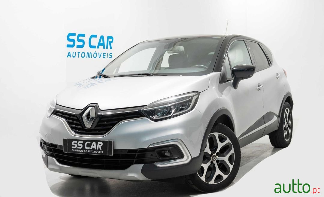 2019' Renault Captur photo #1