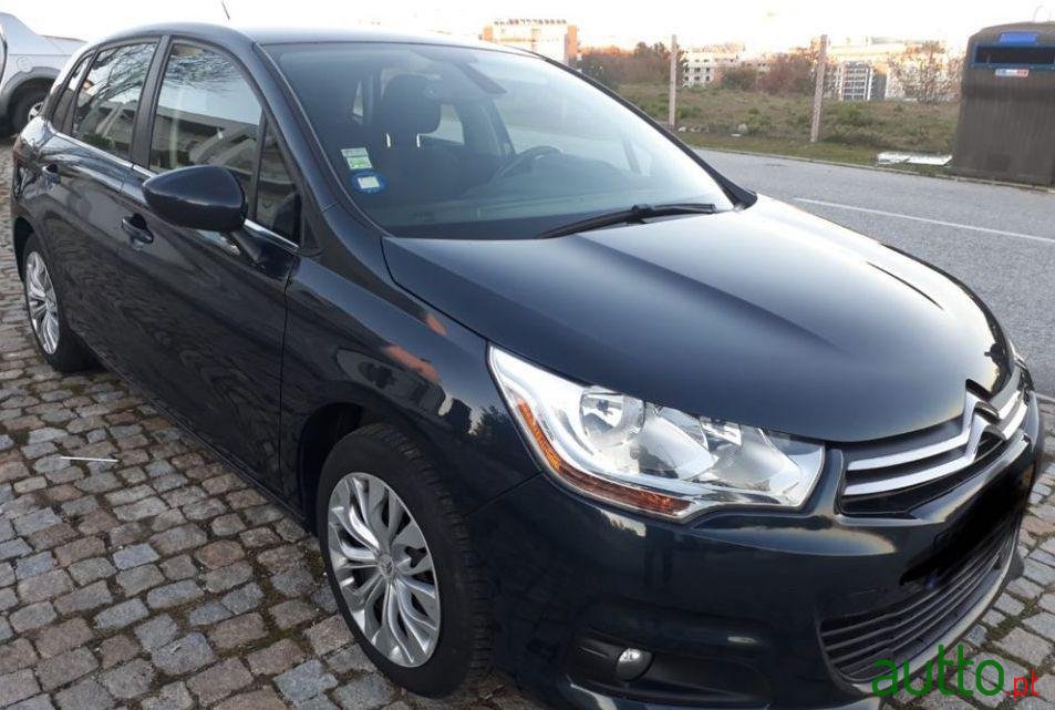 2015' Citroen C4 photo #1