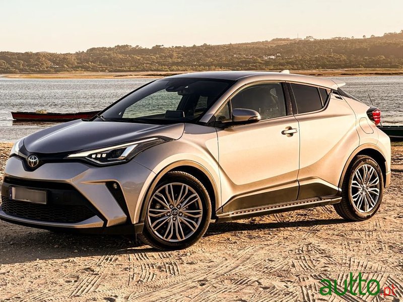 2023' Toyota C-HR photo #1