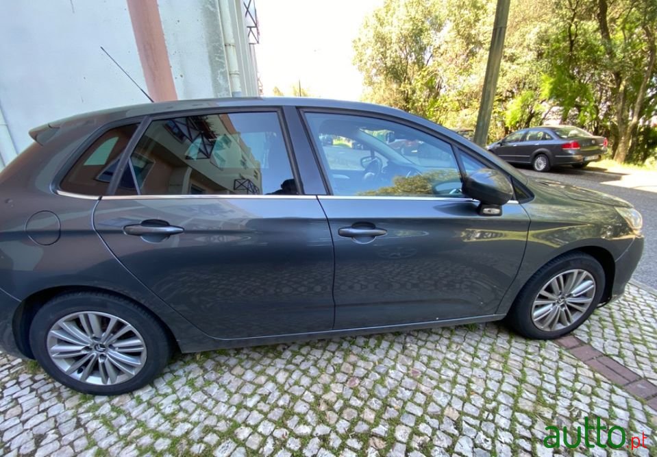 2013' Citroen C4 photo #5