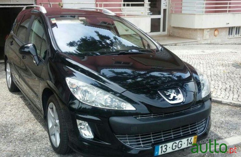 2008' Peugeot 308 Sw photo #2