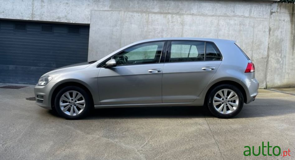 2014' Volkswagen Golf photo #5