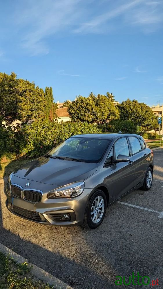 2015' BMW Série 2 D Aut. Advantage photo #1