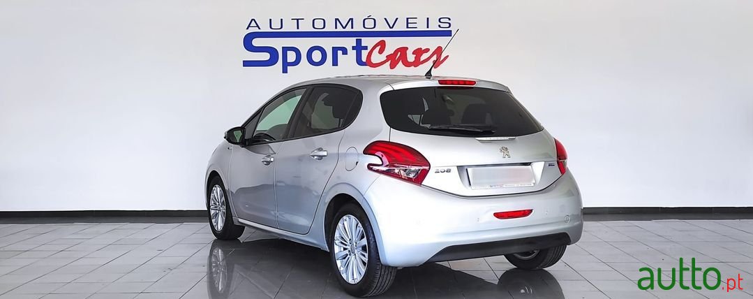 2017' Peugeot 208 photo #3