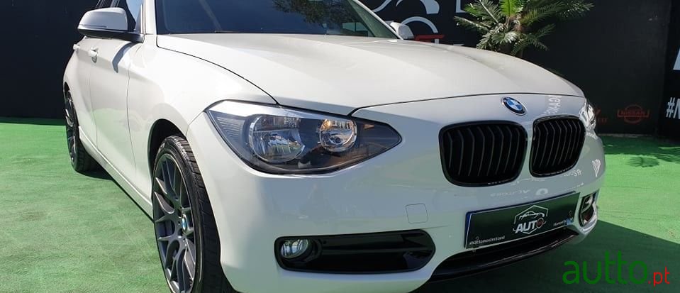 2011' BMW 118 photo #2