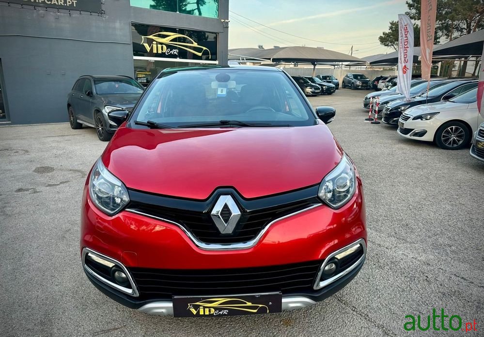2015' Renault Captur photo #2