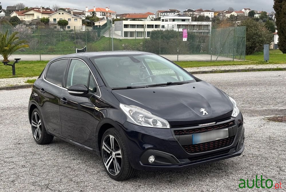 2018' Peugeot 208 photo #1