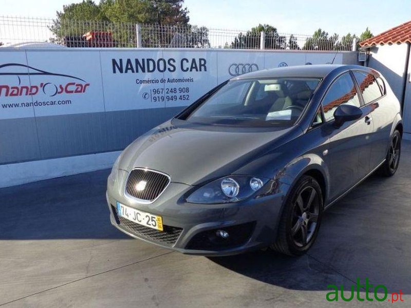 2010' SEAT Leon 1.6 Tdi Sport photo #2