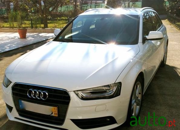 2012' Audi A4 Avant photo #3