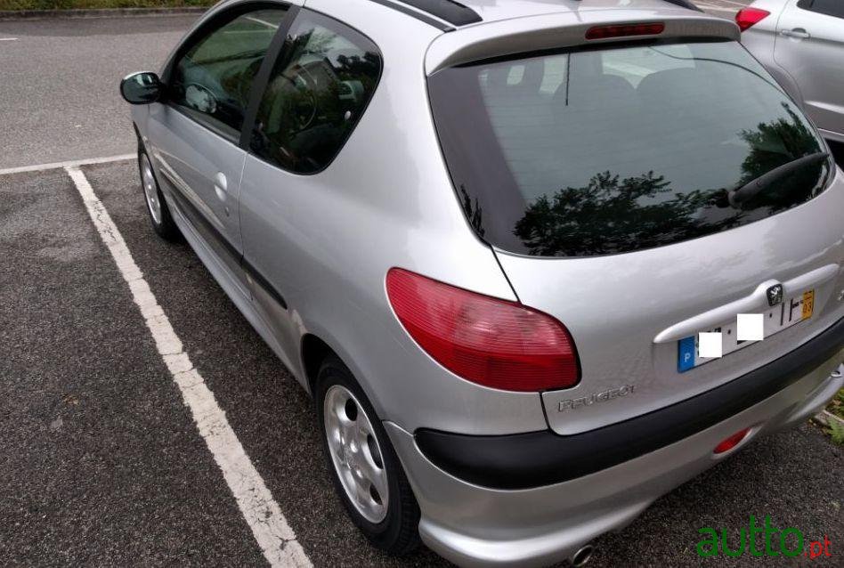 2002' Peugeot 206 photo #1