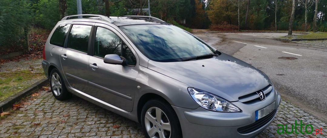2005' Peugeot 307 Sw photo #3