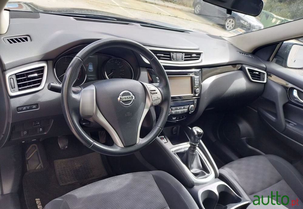 2017' Nissan Qashqai 1.5 Dci N-Connecta photo #5