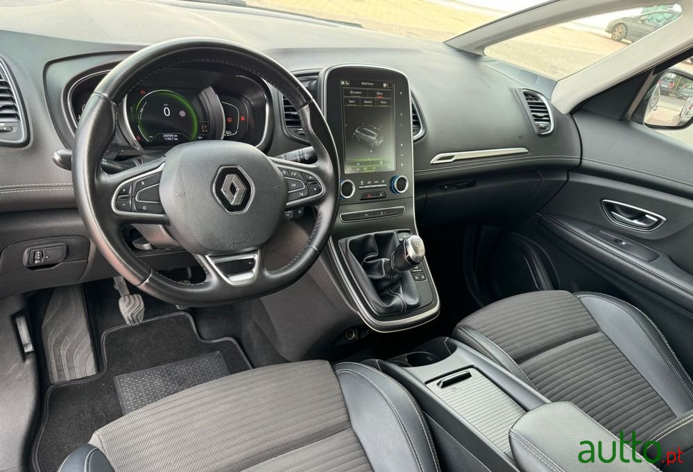 2018' Renault Grand Scenic photo #2