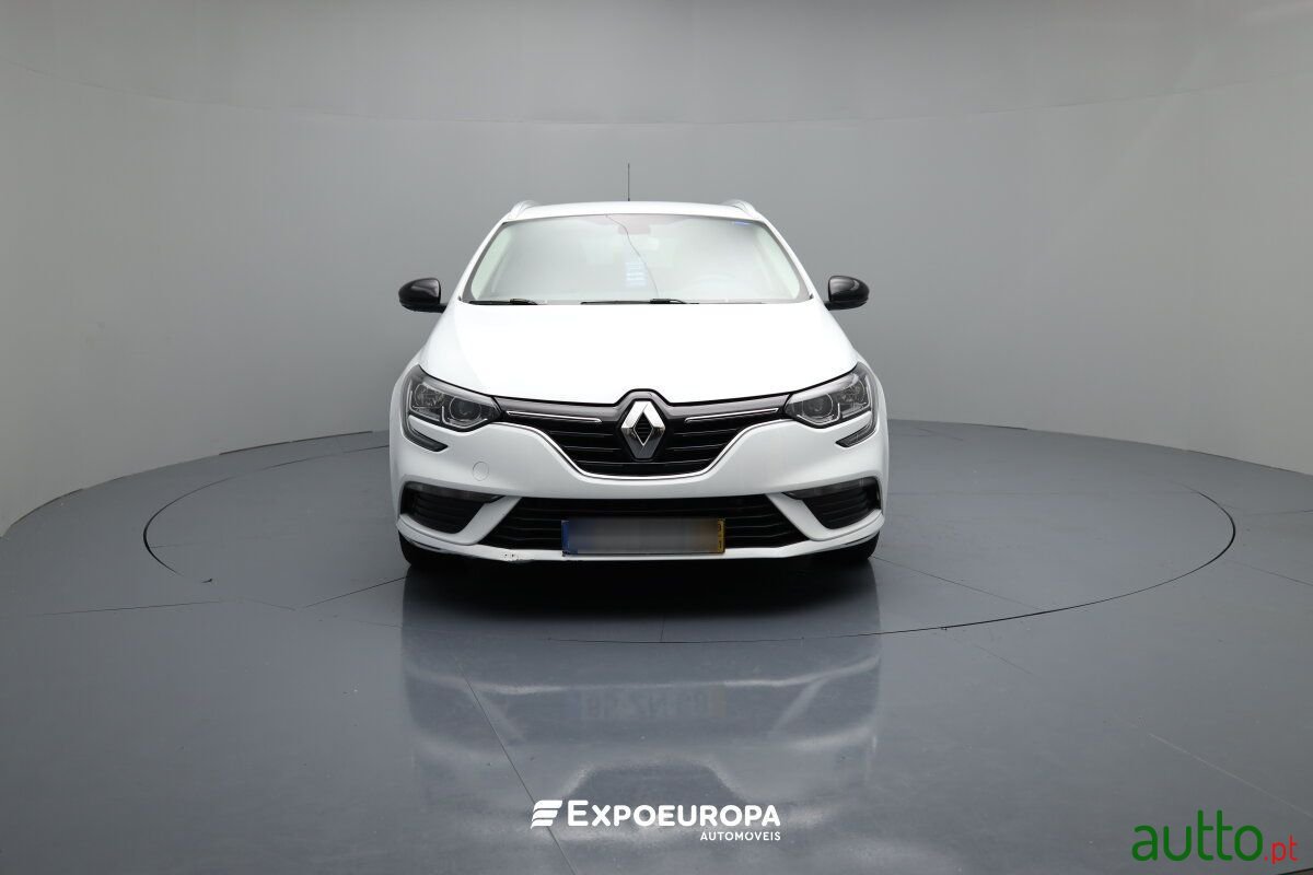 2019' Renault Megane Sport Tourer photo #2