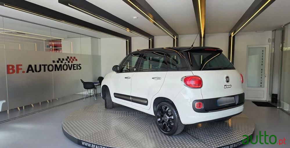 2013' Fiat 500L photo #3