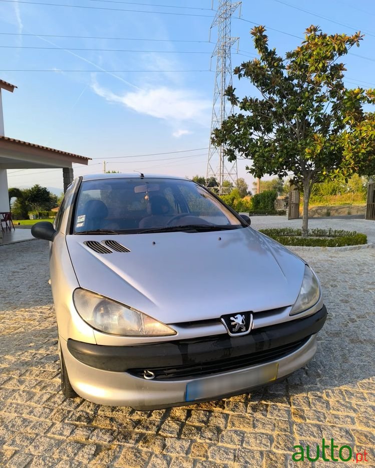 2000' Peugeot 206 photo #4