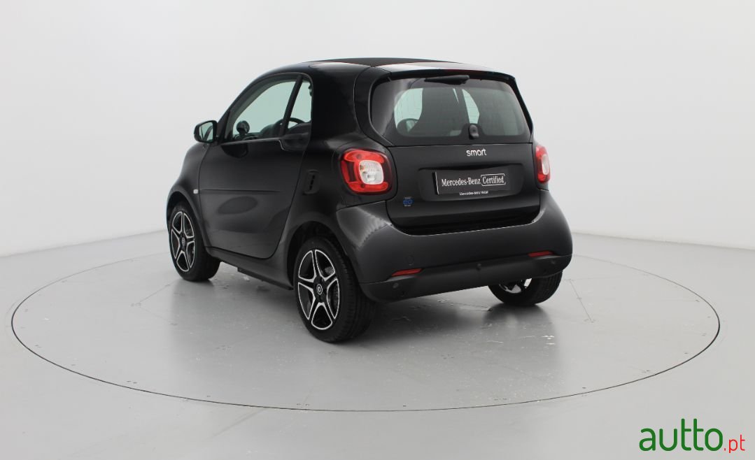 2020' Smart Fortwo photo #3