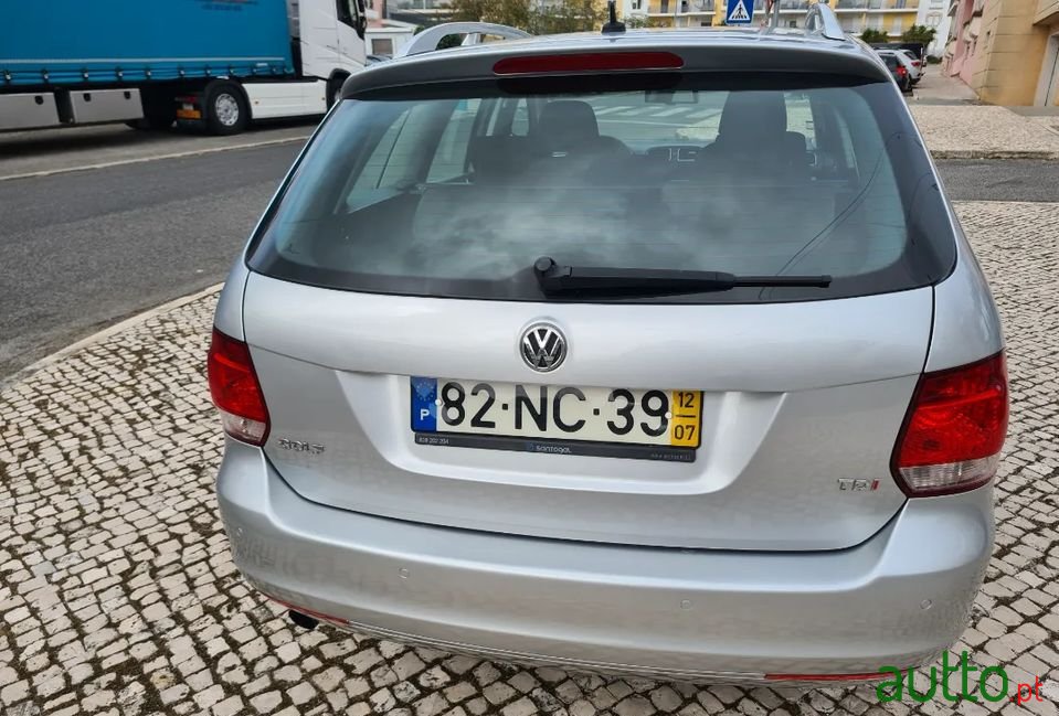 2012' Volkswagen Golf Variant photo #4