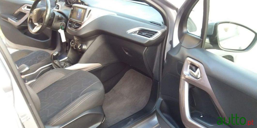 2018' Volkswagen Golf Variant photo #2