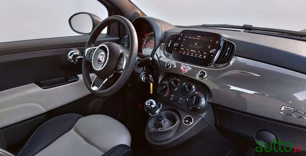 2022' Fiat 500C photo #4