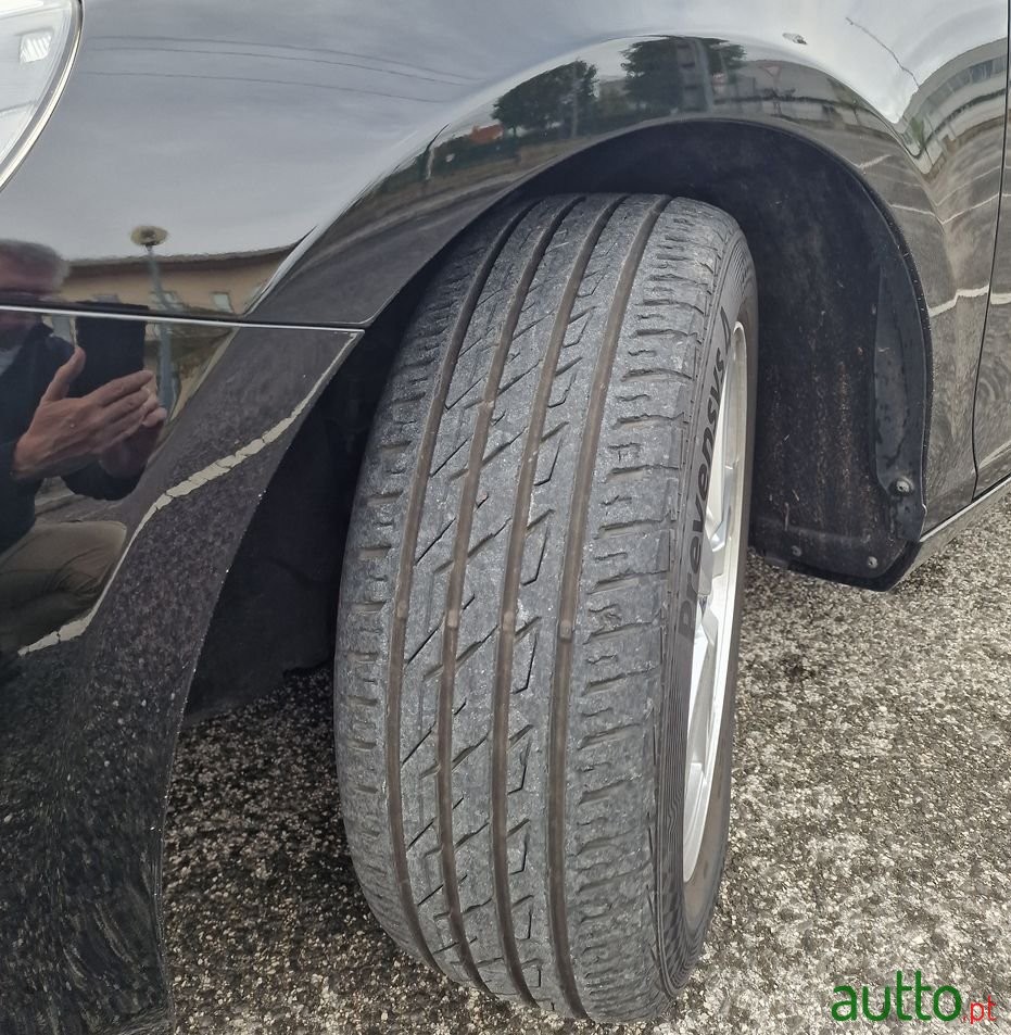 2016' Volvo V40 photo #5