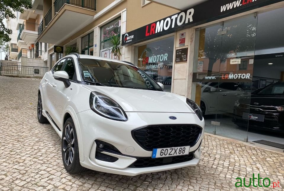 2020' Ford Puma photo #2