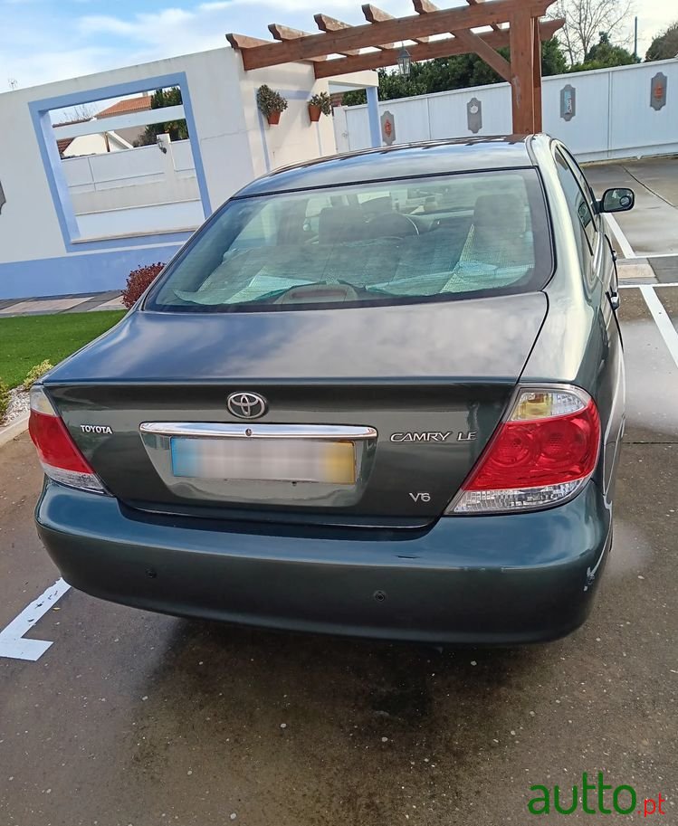 2004' Toyota Camry 3.0 photo #2