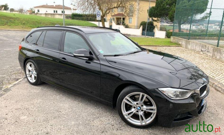 2013' BMW 320 Pack M photo #1