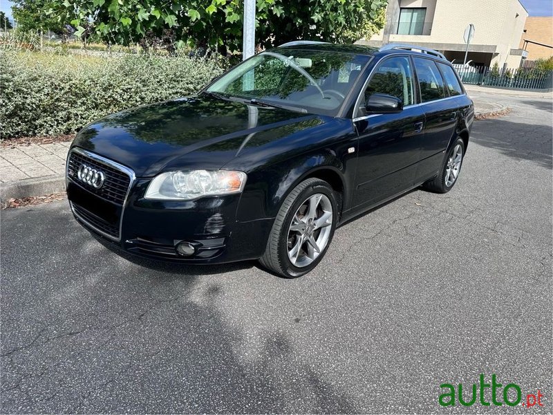 2005' Audi A4 Avant photo #2