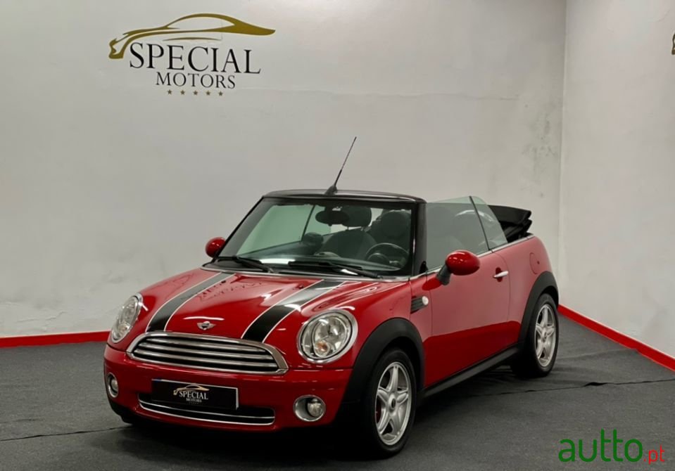 2009' MINI Cabrio photo #1