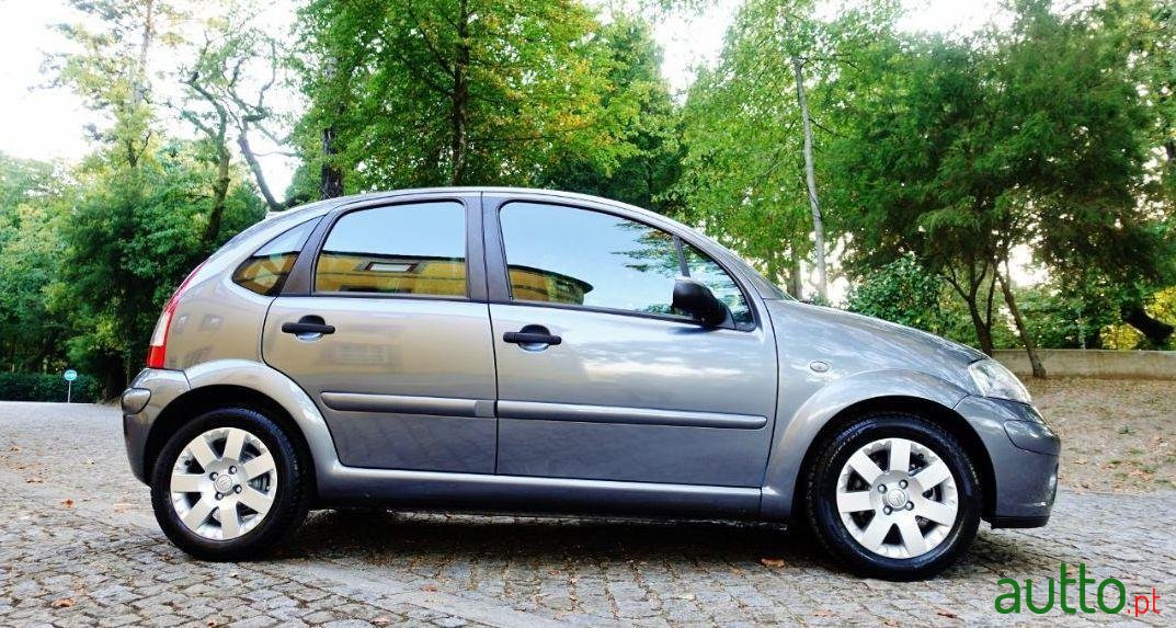 2010' Citroen C3 Nacional photo #2