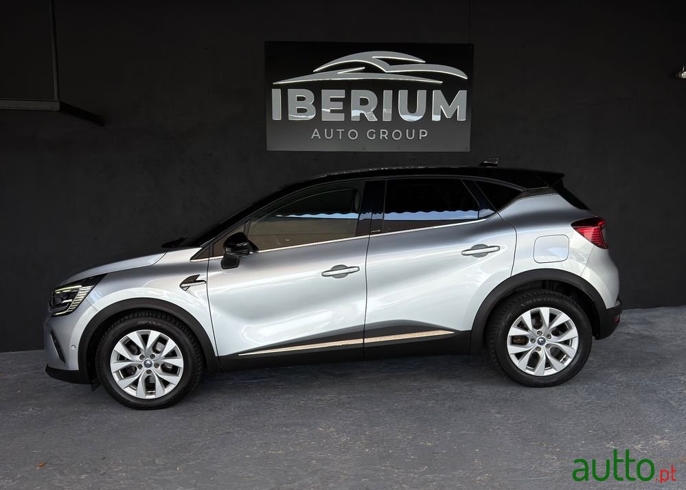 2021' Renault Captur photo #6