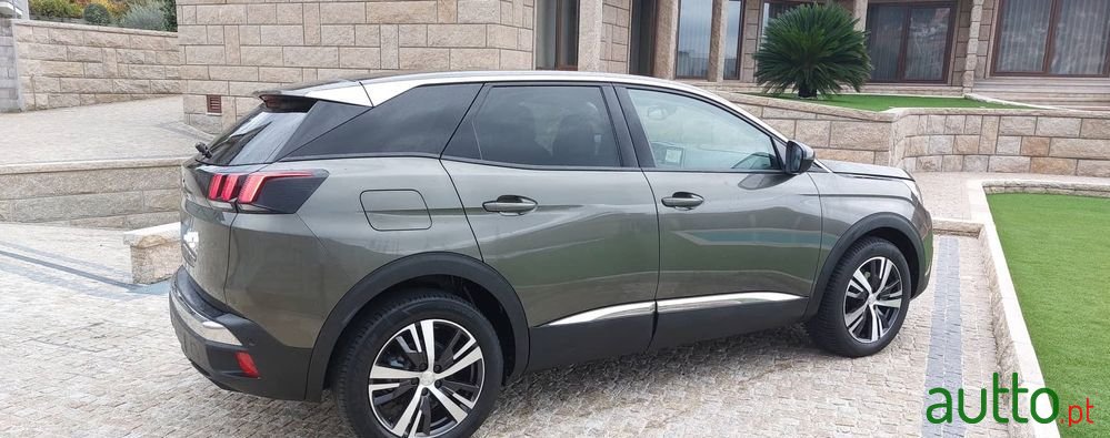 2018' Peugeot 3008 photo #6