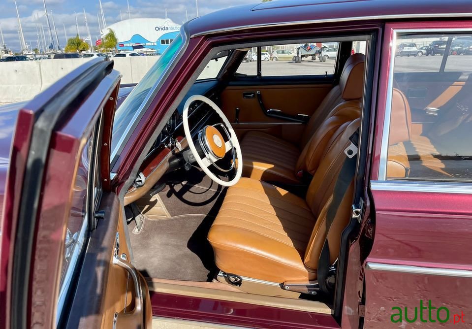 1967' Mercedes-Benz 250 photo #3