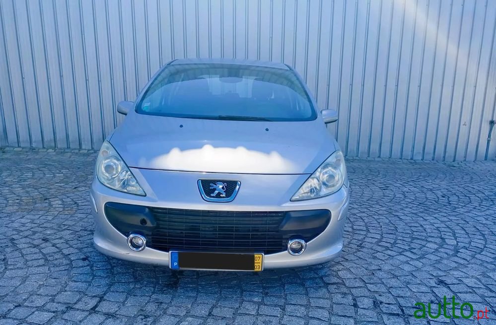 2007' Peugeot 307 1.4 16V Premium photo #1