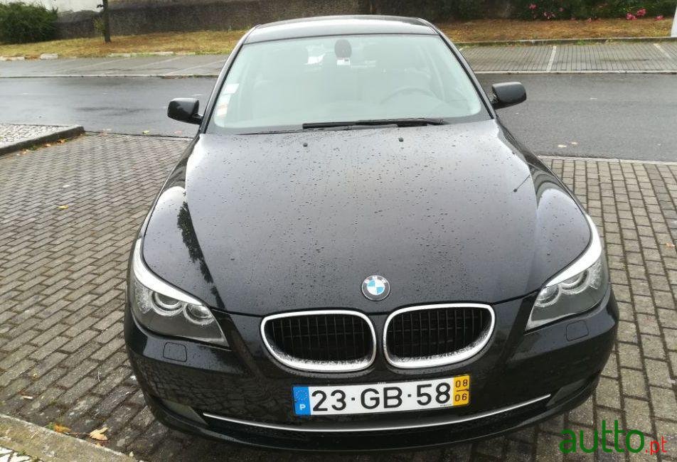 2008' BMW 520 photo #1