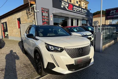 2023' Peugeot e-2008 50 Kwh Allure Pack