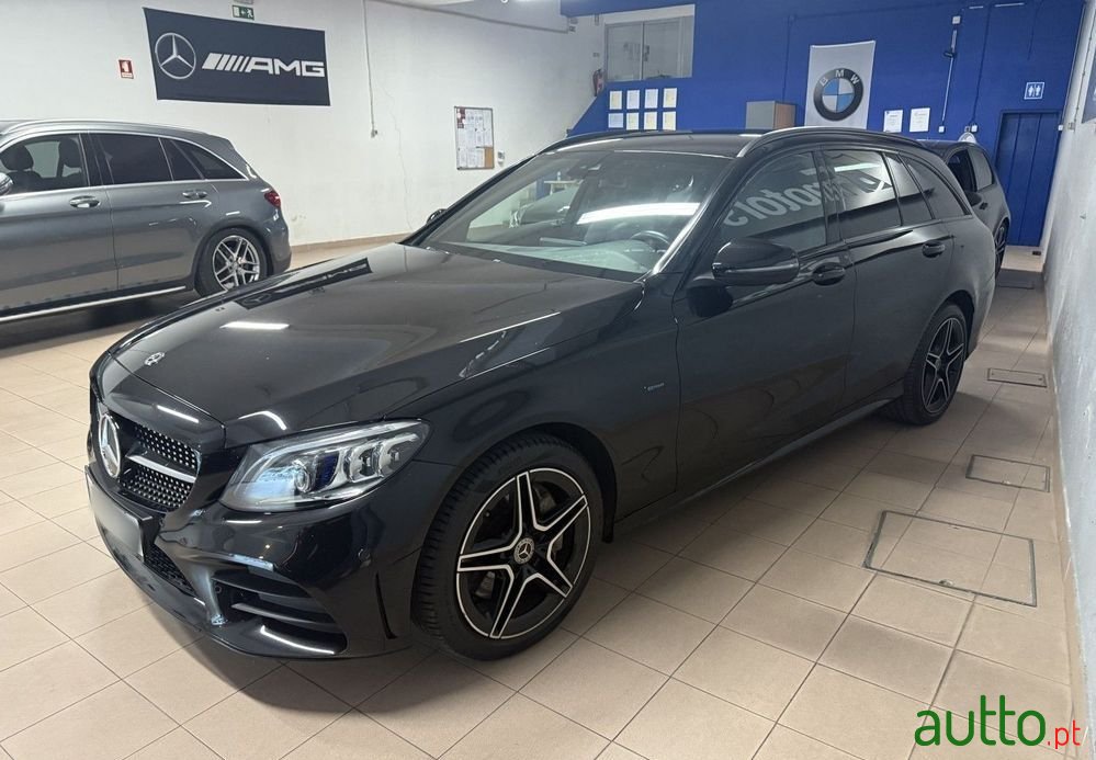 2020' Mercedes-Benz Classe C photo #4