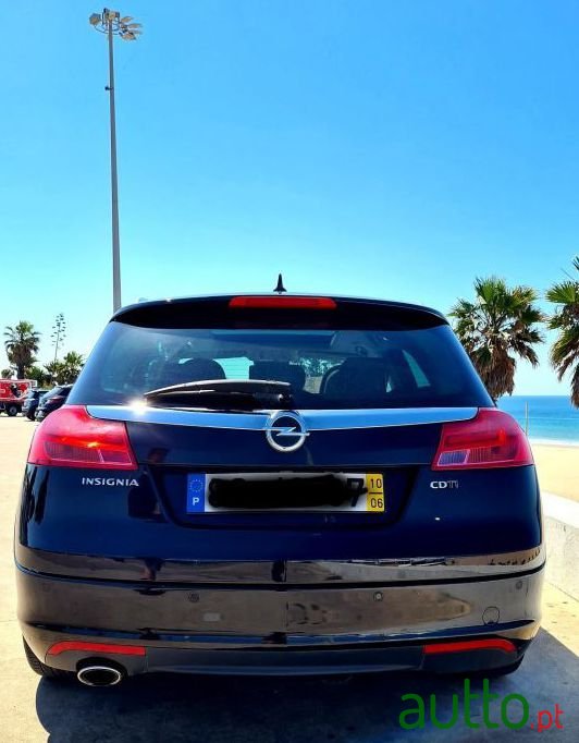 2010' Opel Insignia Sports Tourer photo #5