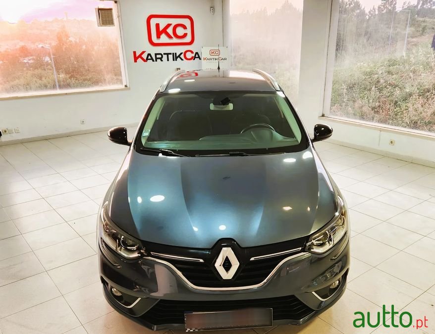 2018' Renault Megane Sport Tourer photo #5