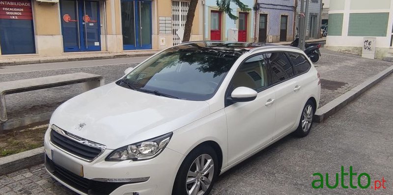 2015' Peugeot 308 Sw photo #1